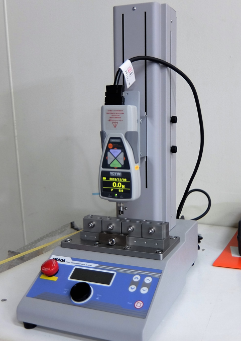 試験片検査装置導入の画像